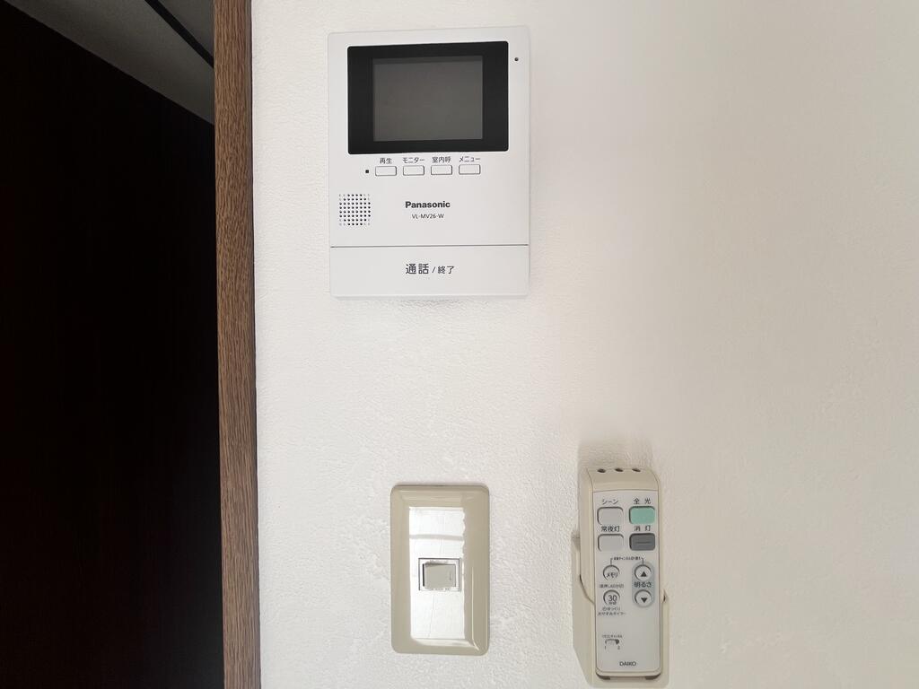 セキュリティ　※退去前の為別部屋の写真です
