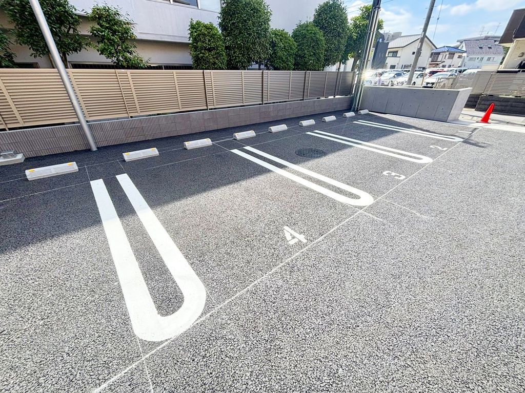 駐車場　駐車場