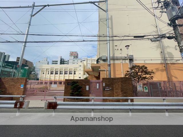 小学校　上福島小学校（小学校）まで402m