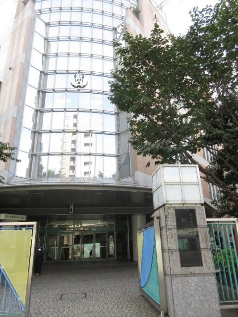 小学校　荒川区立峡田小学校（小学校）まで405m