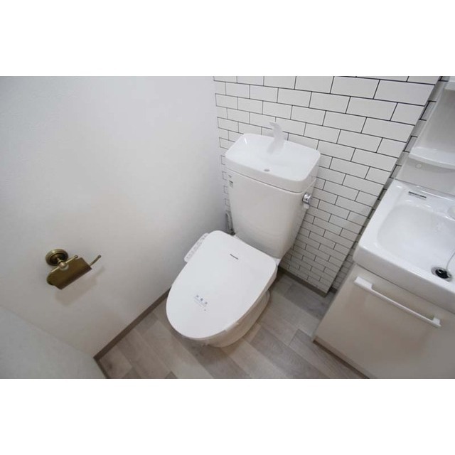 トイレ　※他のお部屋の画像
