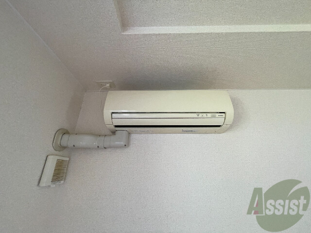 その他設備　エアコン付きです。ご入居の日から快適に過ごせそうですね。