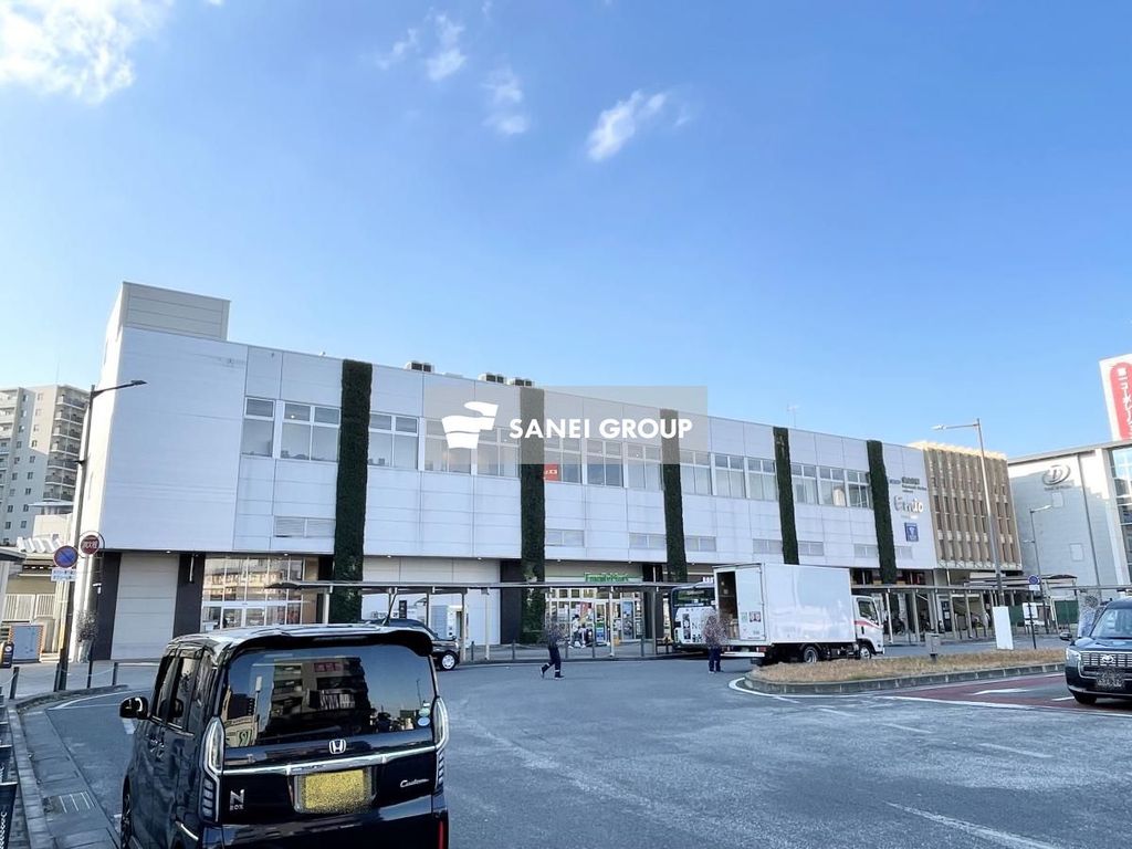 ショッピングセンター　Emio狭山市（ショッピングセンター）まで1450m