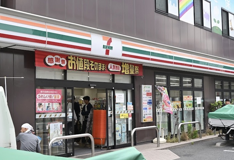 コンビニ　セブンイレブン品川東大井2丁目店（コンビニ）まで111m