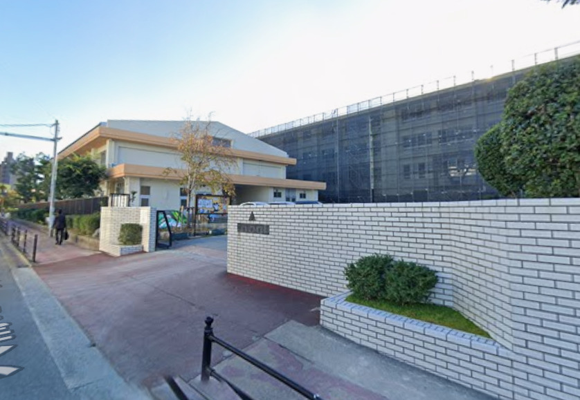 中学校　福岡市立高宮中学校（中学校）まで381m