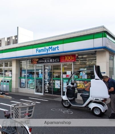 コンビニ　ファミリーマート 三度屋大森東四丁目店（コンビニ）まで391m
