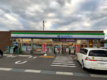 コンビニ　ファミリーマート　斐川直江店（コンビニ）まで217m