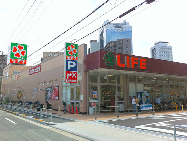 スーパー　ライフ太融寺店（スーパー）まで372m