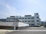 小学校　上浦小学校（小学校）まで663m