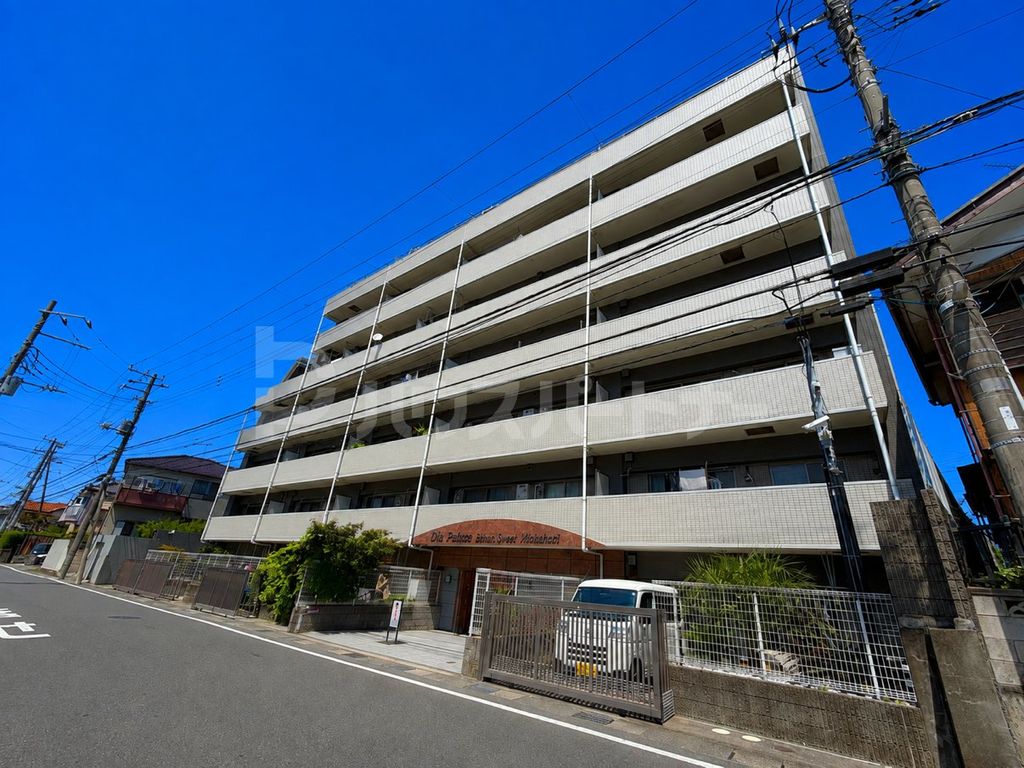 ダイアパレスブランスイート幕張の外観写真