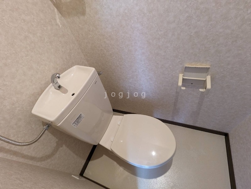 トイレ　当社サービスセンターで温水洗浄便座の設置承ります★