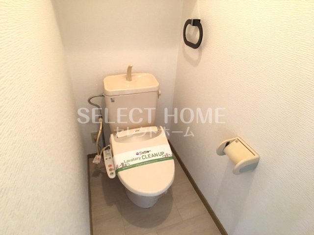 トイレ　ゆったりとした空間のトイレです 同型タイプ