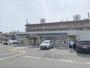 コンビニ　ローソン奈良大安寺三丁目店（コンビニ）まで720m
