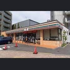 コンビニ　セブンイレブン渋谷本町３丁目店（コンビニ）まで99m
