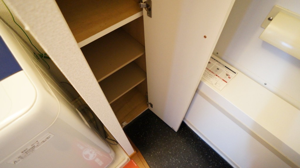 玄関　お部屋により設備変更の可能性あり