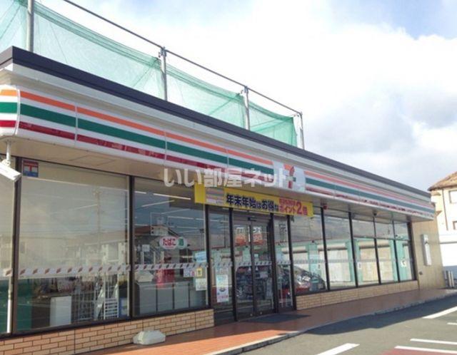 コンビニ　セブンイレブン 浜松東三方町店（コンビニ）まで182m