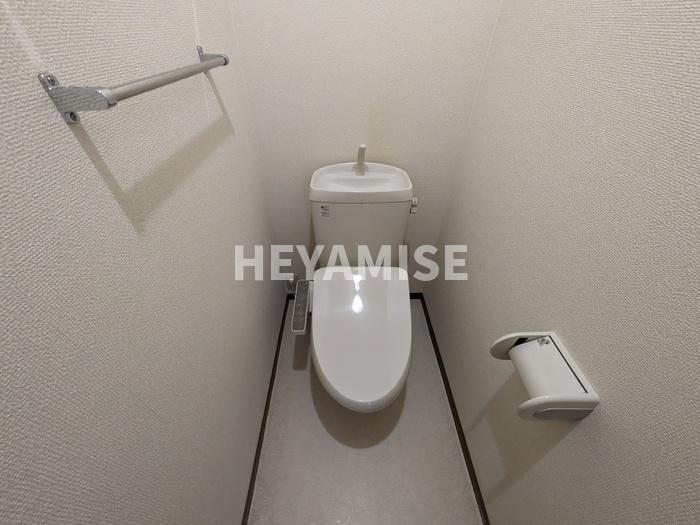 トイレ　※室内画像は別号室のもの
