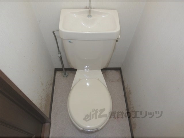 リバージュマンションのトイレ写真