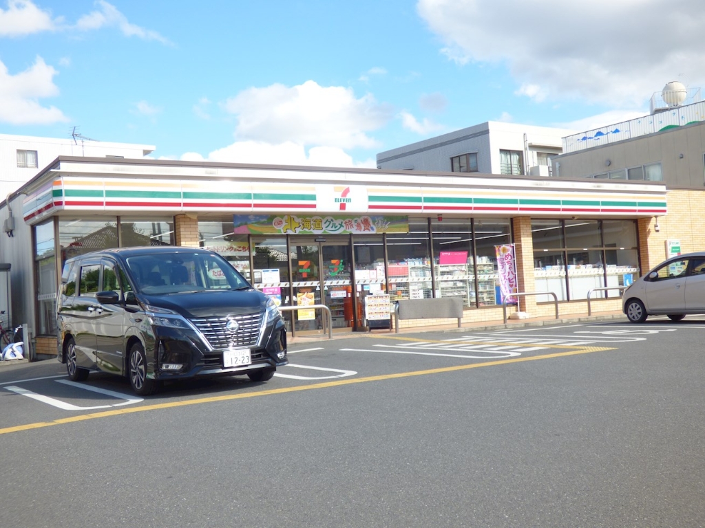 コンビニ　セブンイレブン 川口芝西2丁目店（コンビニ）まで566m