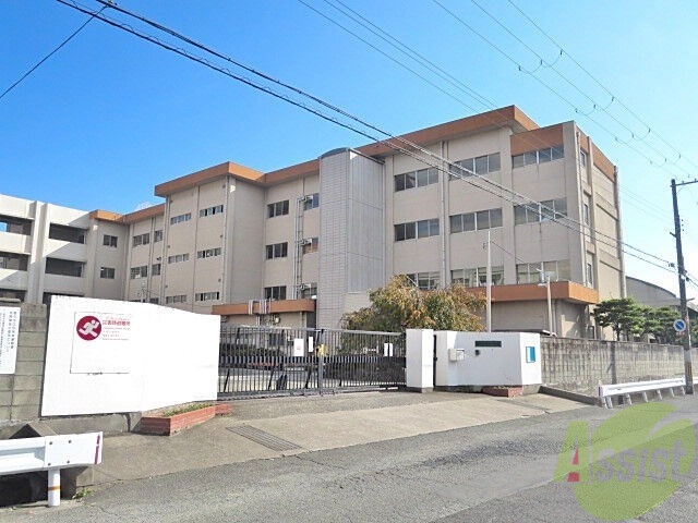 中学校　豊中市立第十二中学校（中学校）まで427m