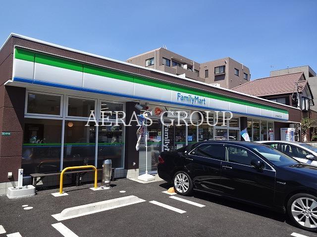 コンビニ　ファミリーマート江戸川西小岩五丁目店（コンビニ）まで108m