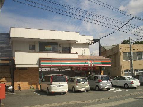 コンビニ　セブンイレブン 福岡若宮4丁目店（コンビニ）まで496m