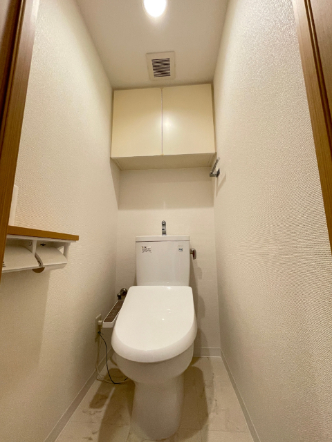 トイレ　※別部屋参考写真