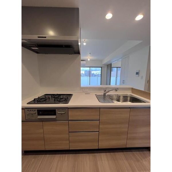 キッチン　※写真は同タイプ住戸です。