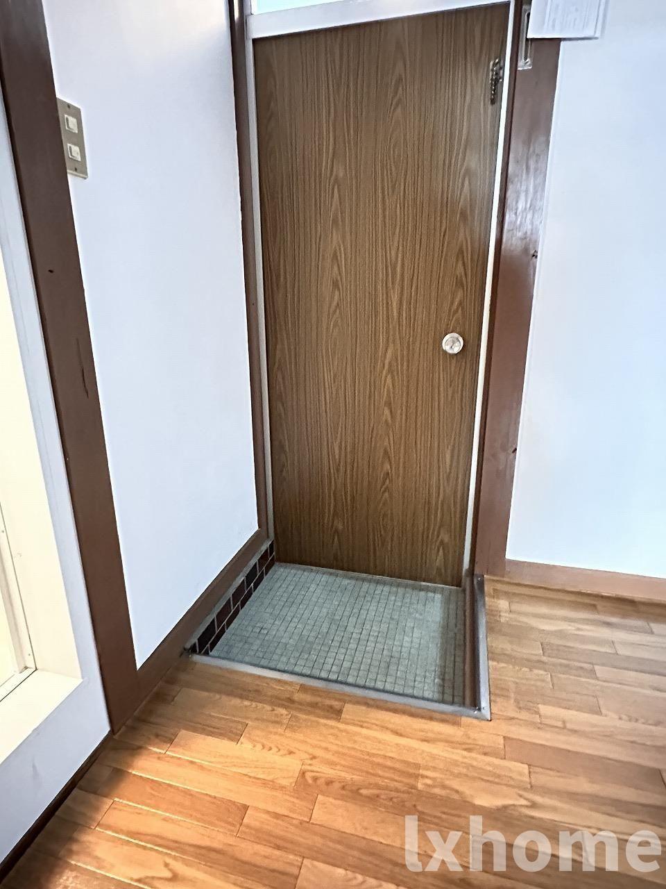 玄関　落ち着いた玄関です