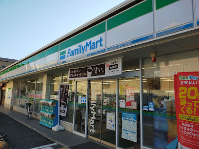 コンビニ　ファミリーマート 加島三丁目店（コンビニ）まで153m