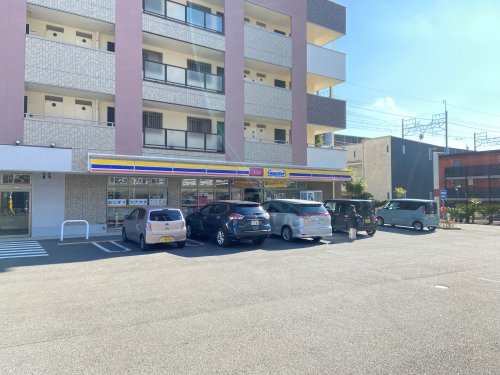 コンビニ　ミニストップ 東松戸駅東口店（コンビニ）まで129m