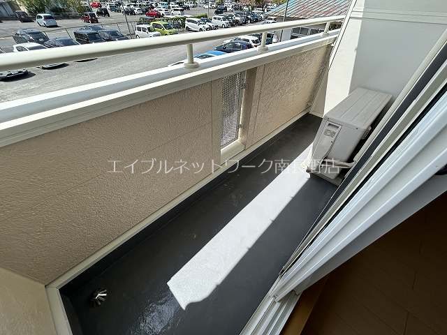 バルコニー　参考：201号室（内装・設備が異なる場合があります。）
