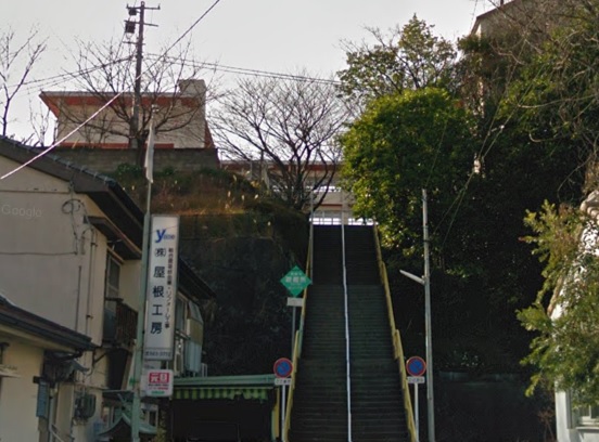 小学校　長崎市立城山小学校（小学校）まで379m