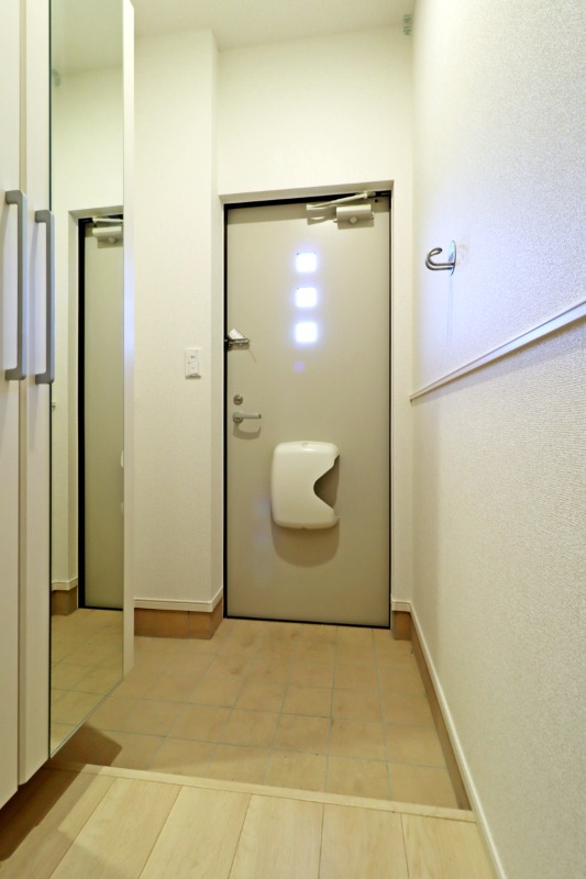 玄関　図面と現状に相違がある場合には現状を優先