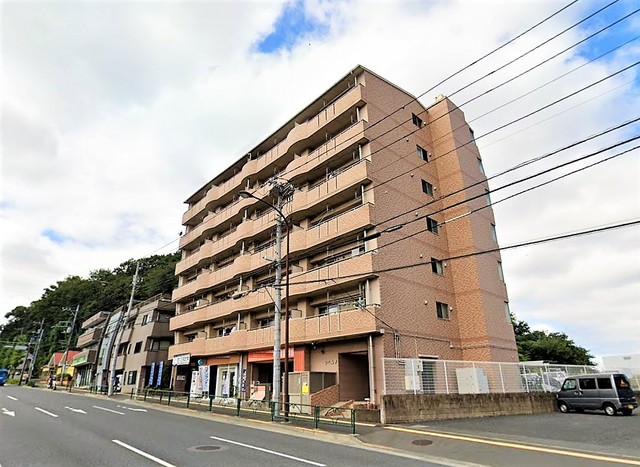 建物外観　南向きで陽当たりバッチリ