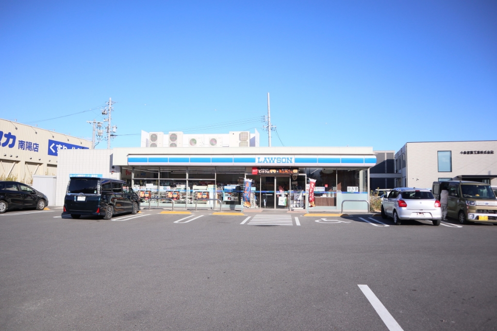コンビニ　ローソン 港区茶屋新田店（コンビニ）まで530m