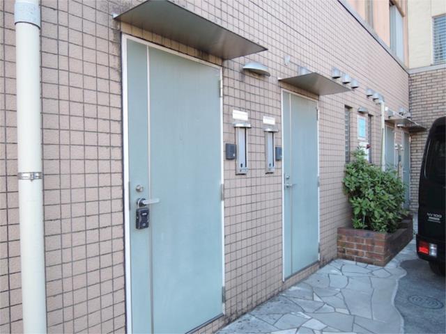 エントランス　玄関前（他室参照）