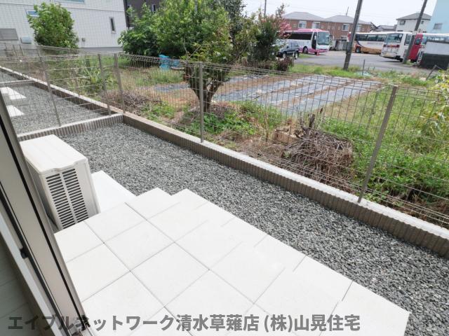 庭　同イメージ