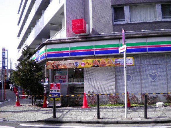 コンビニ　スリーエフ港北綱島駅前店（コンビニ）まで429m