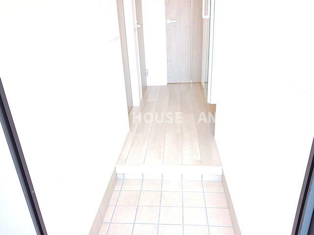 玄関　収納もある玄関です