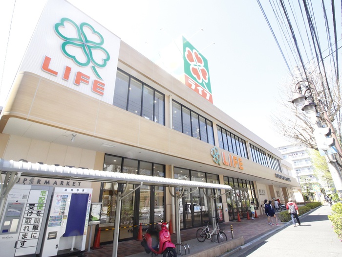 スーパー　ライフ青葉しらとり台店（スーパー）まで550m