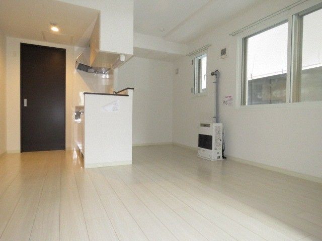 クレモナ本通の居間写真