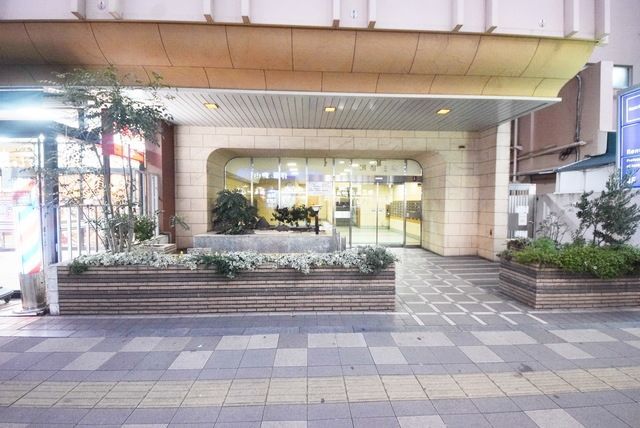 エントランス　駅近マンション
