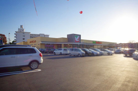 スーパー　ヨークベニマルミライト一条店（スーパー）まで716m