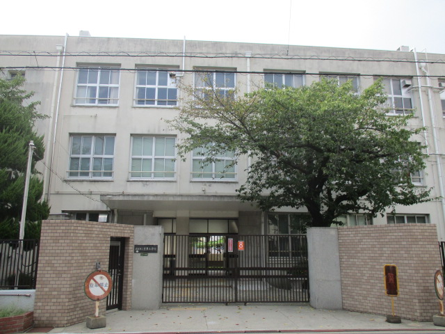 小学校　大阪市立豊里小学校（小学校）まで523m