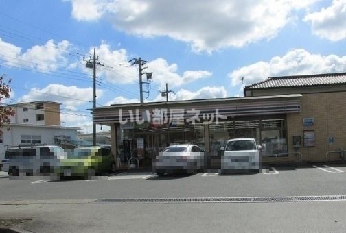 コンビニ　セブンイレブン 上三川日産前店（コンビニ）まで564m