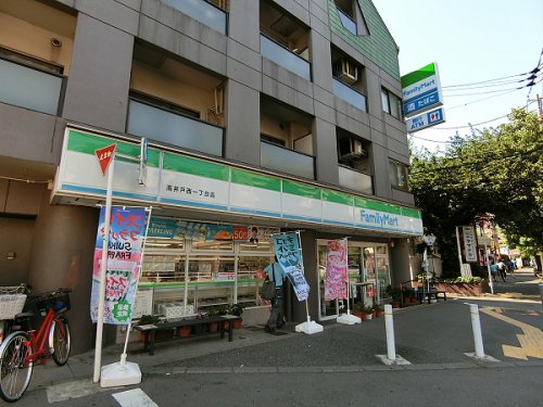 コンビニ　ファミリーマート 高井戸西一丁目店（コンビニ）まで251m