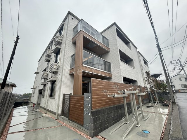 ディーブレス横濱岸根公園2