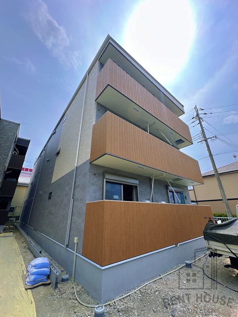 建物外観　外観（建設中）