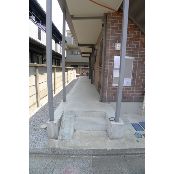 エントランス　★建物掲示板有★